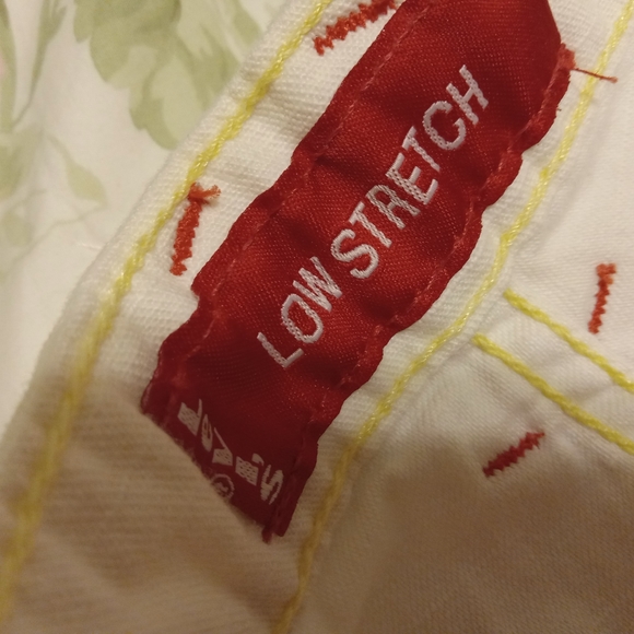 Levis Juniors Low Stretch Capri  Denim  Jeans Size 9 JR - Picture 7 of 9